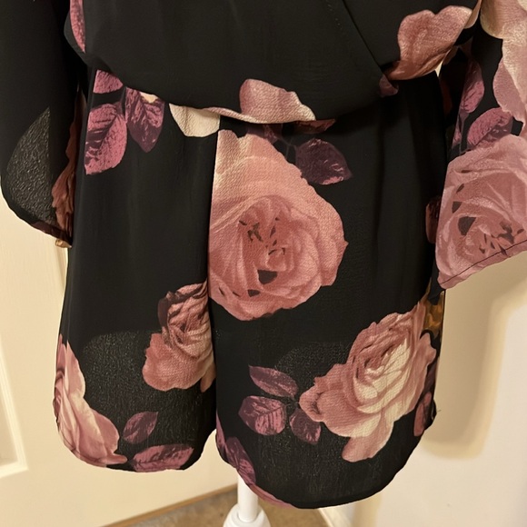 Juniors romper with shorts. - Picture 5 of 6